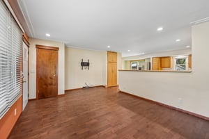 Regent Ave N-S1606-011.jpg