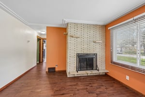 Regent Ave N-S1606-013.jpg