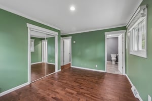 Regent Ave N-S1606-029.jpg