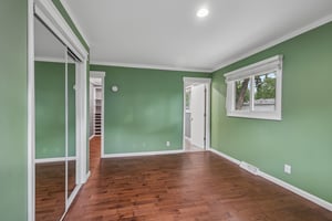 Regent Ave N-S1606-030.jpg