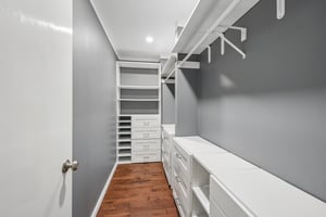 Regent Ave N-S1606-031.jpg