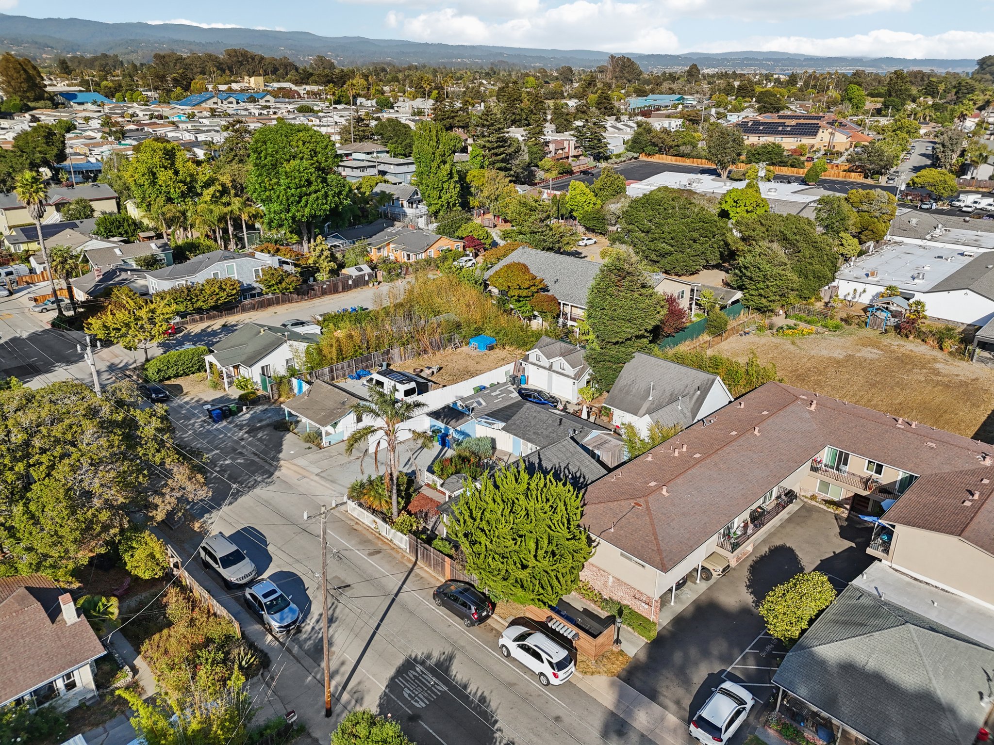 14th Ave-L2308-061.jpg