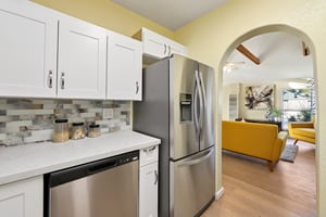 14th Ave-L2308-014.jpg