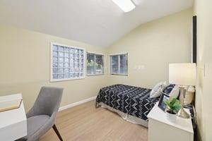 14th Ave-L2308-017.jpg