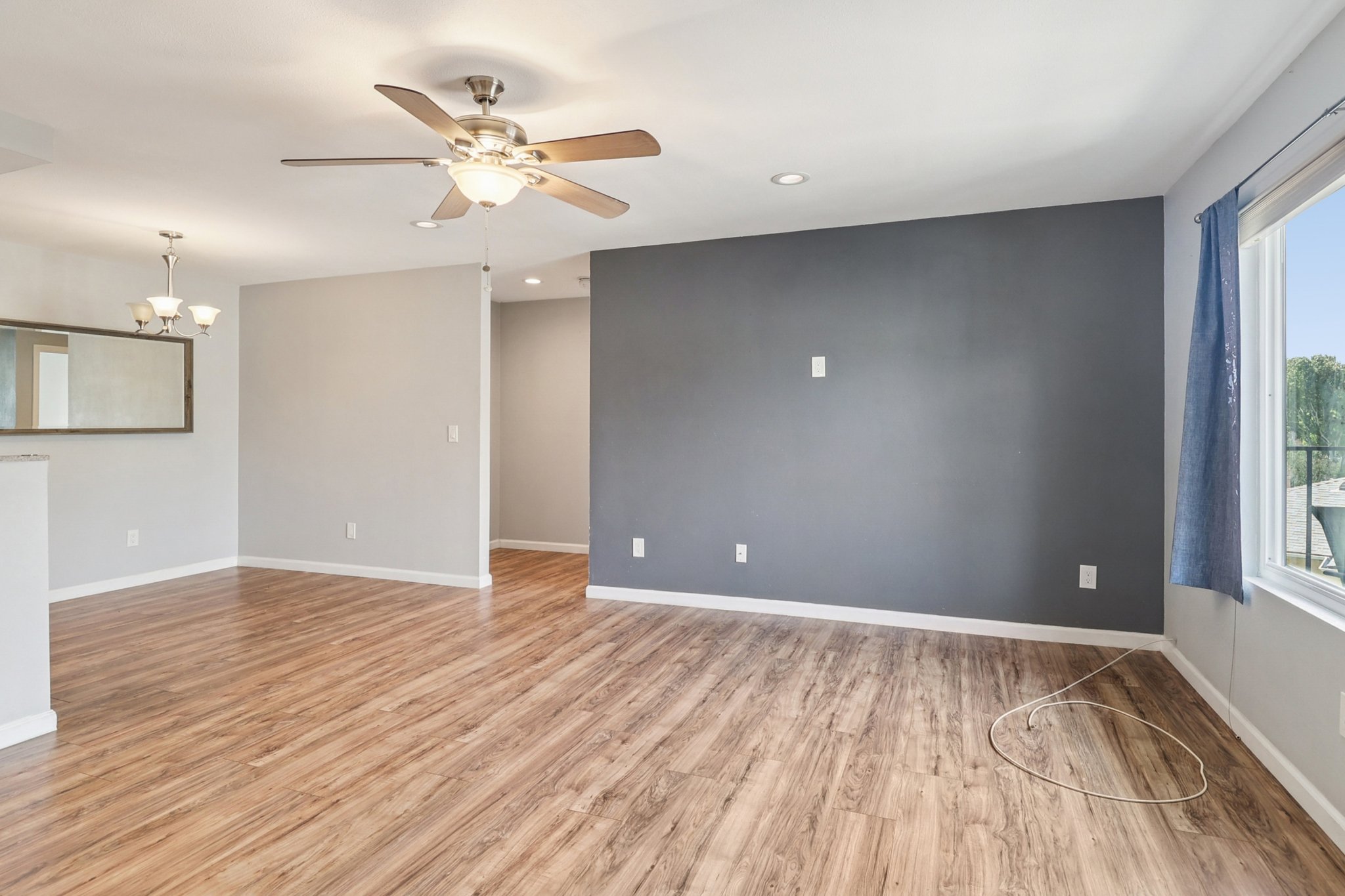 Canyon Dr 29-S1010-005.jpg