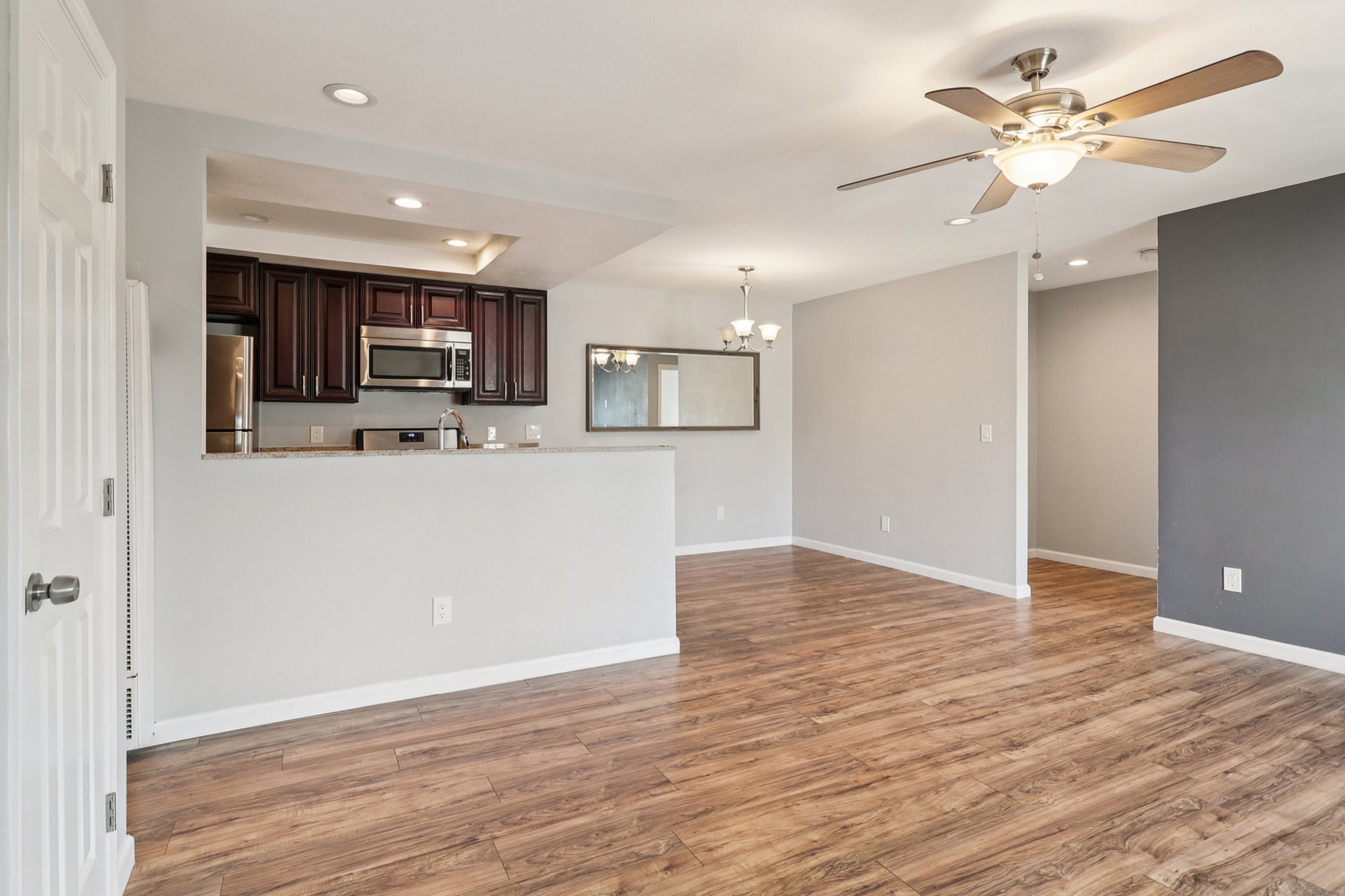Canyon Dr 29-S1010-007.jpg
