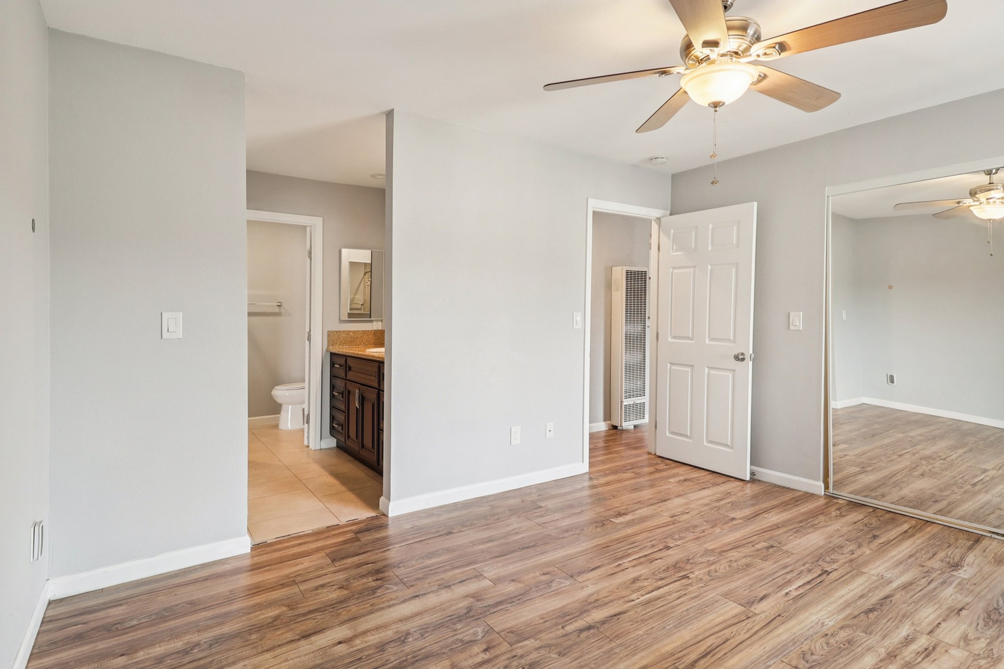 Canyon Dr 29-S1010-018.jpg