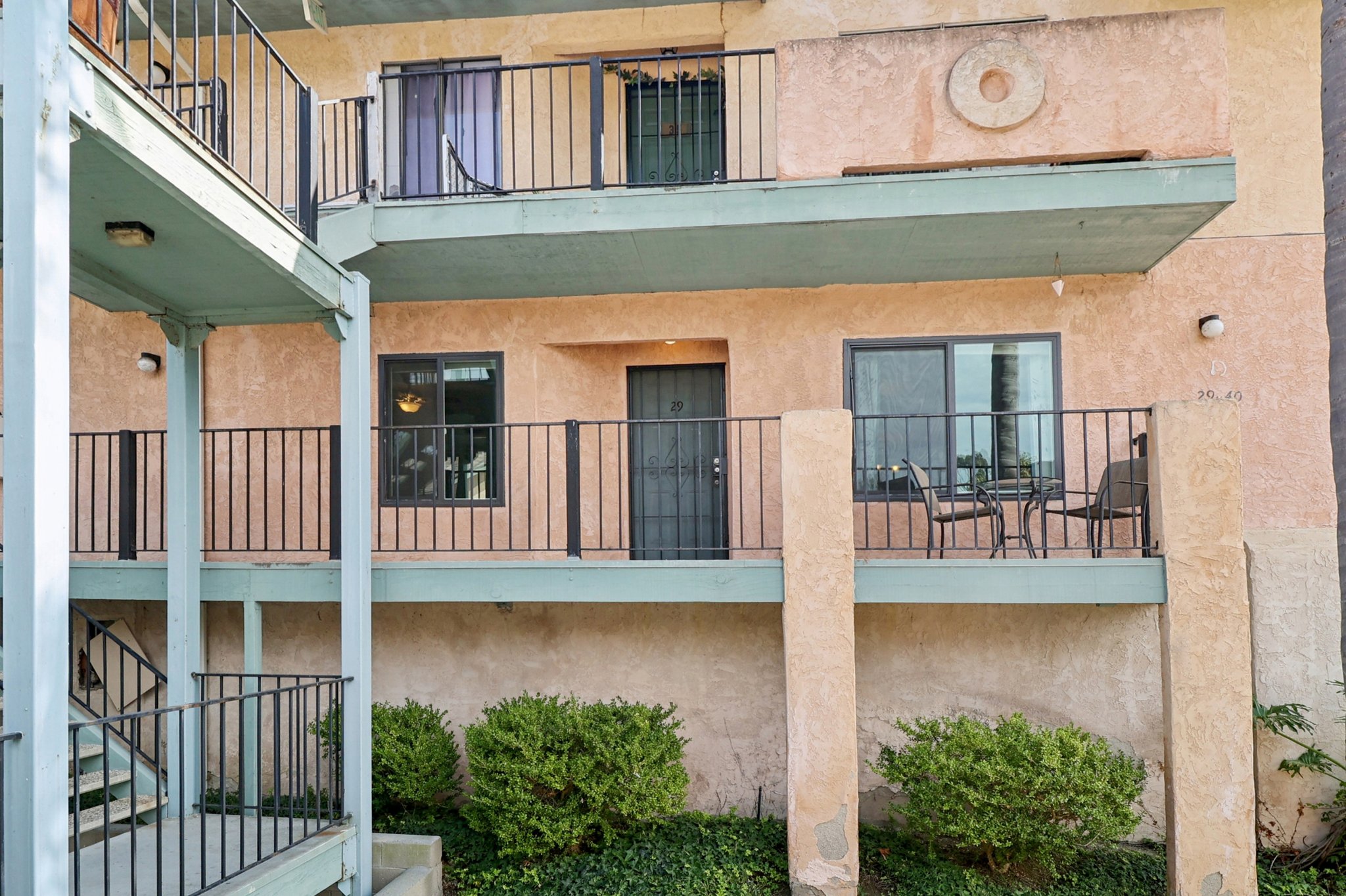 Canyon Dr 29-S1010-026.jpg