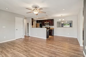 Canyon Dr 29-S1010-006.jpg