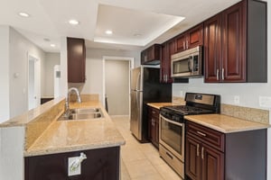 Canyon Dr 29-S1010-010.jpg