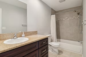 Canyon Dr 29-S1010-016.jpg