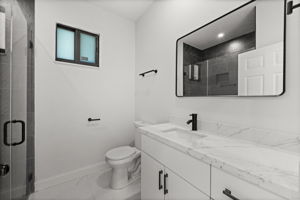  Photo 39