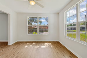 5520 21st St, Zephyrhills, FL 33542, USA Photo 6