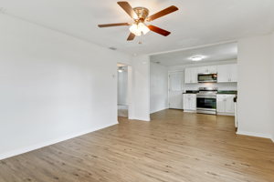 5520 21st St, Zephyrhills, FL 33542, USA Photo 7