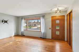 Leanne Ln-S2011-006.jpg