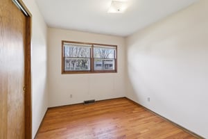 Leanne Ln-S2011-023.jpg