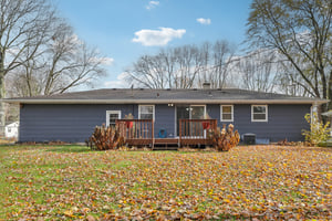 Leanne Ln-S2011-032.jpg