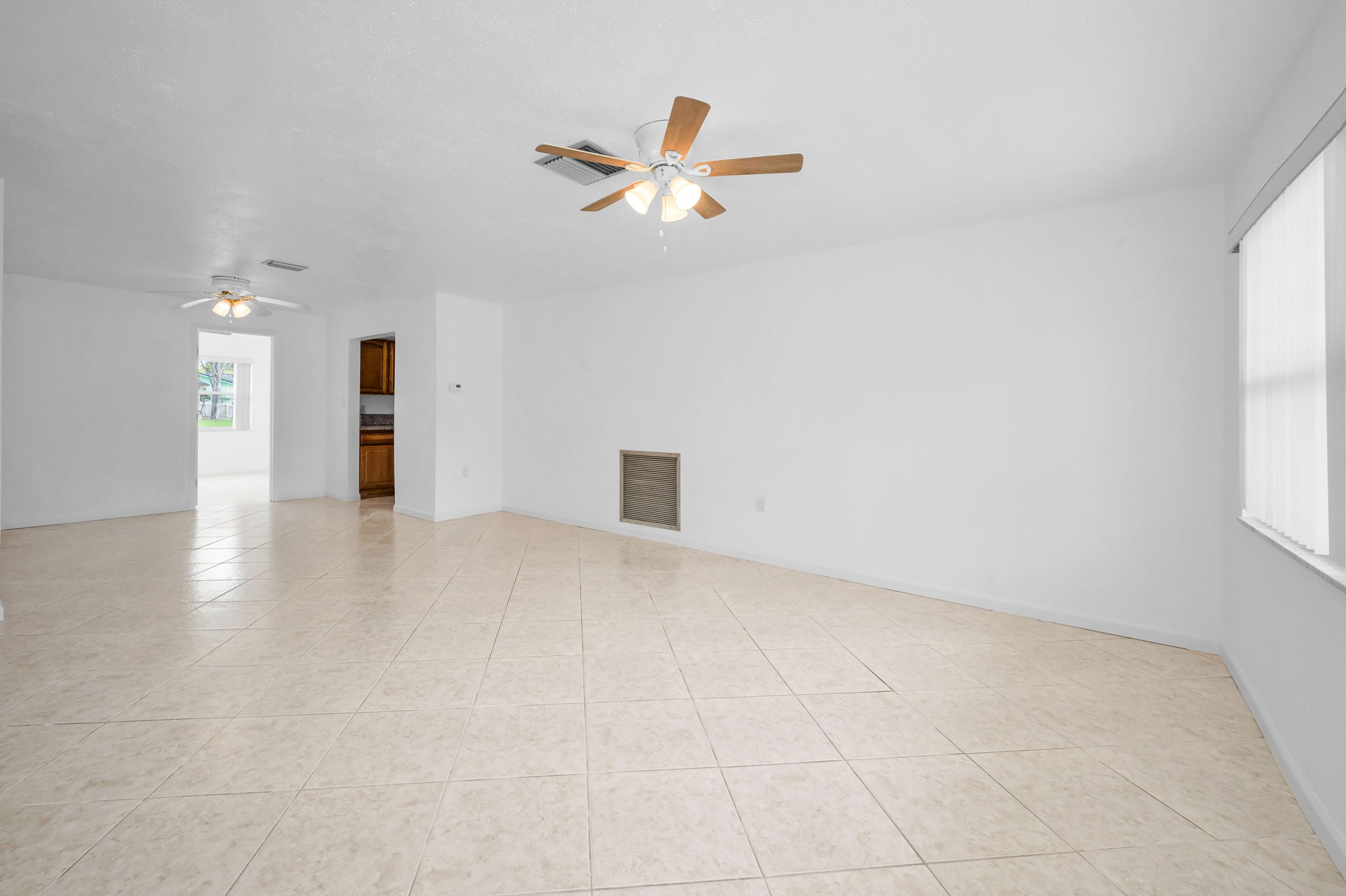 Living Room4