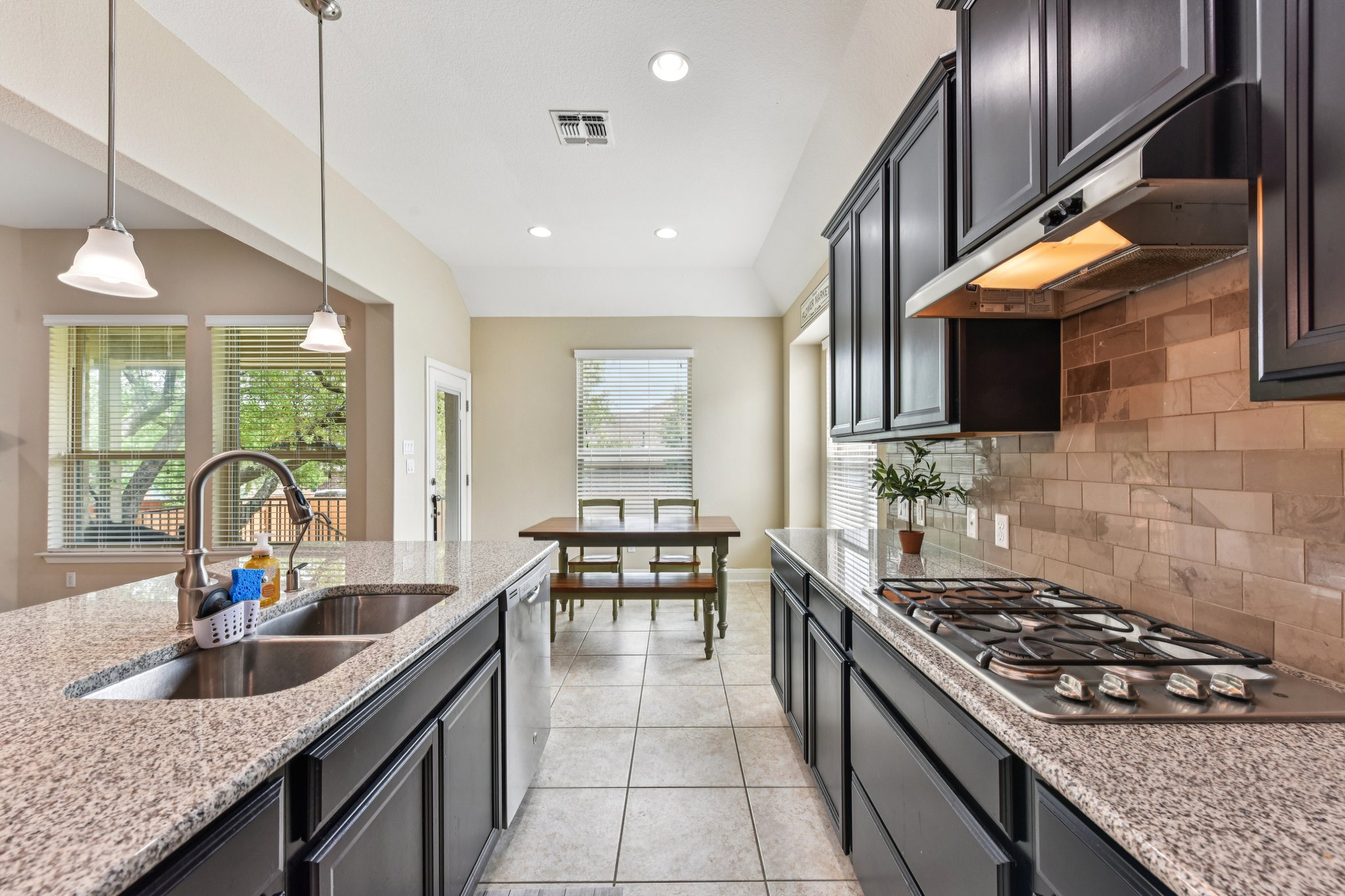 Brady Bayou Cv-S0304-017.jpg