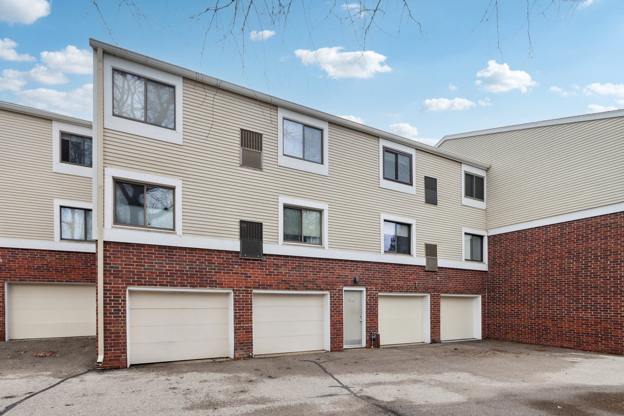 Century Ave 3-S1404-041.jpg