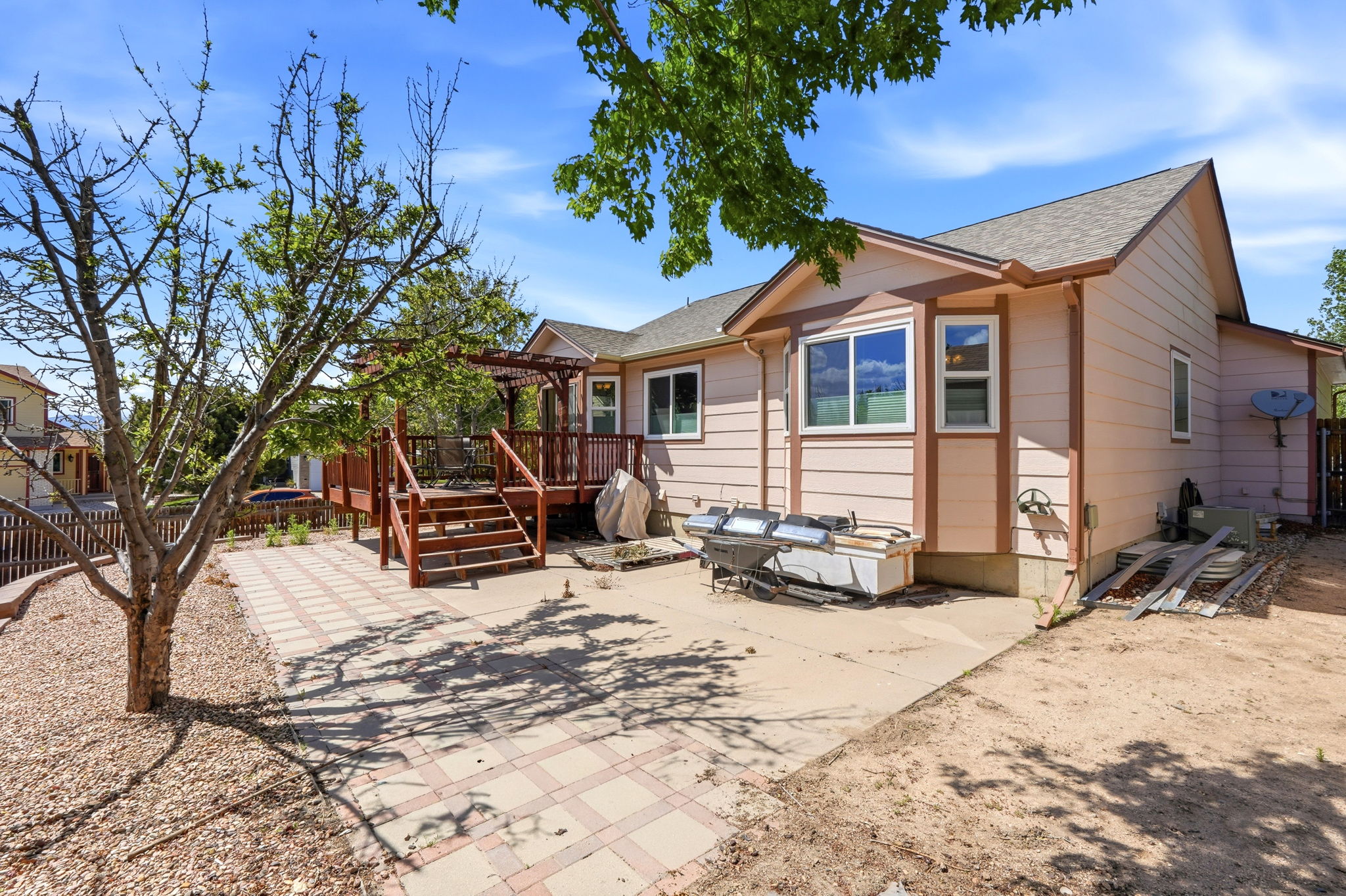  Photo 25
