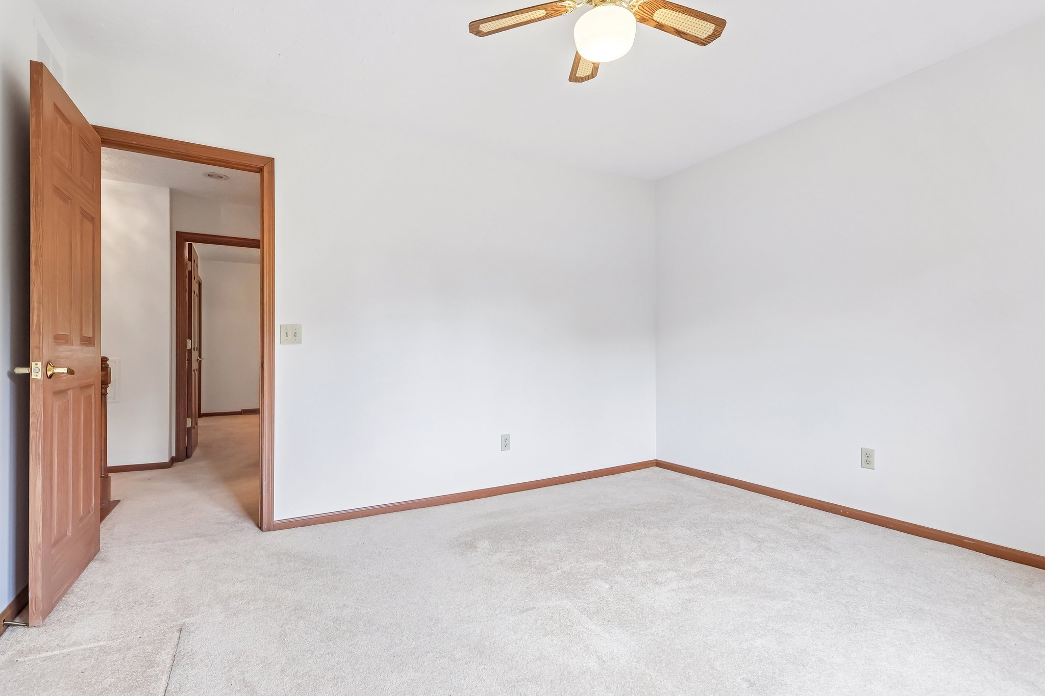 - 5523 Pheasants Walk Dr-S1809-1-039.jpg