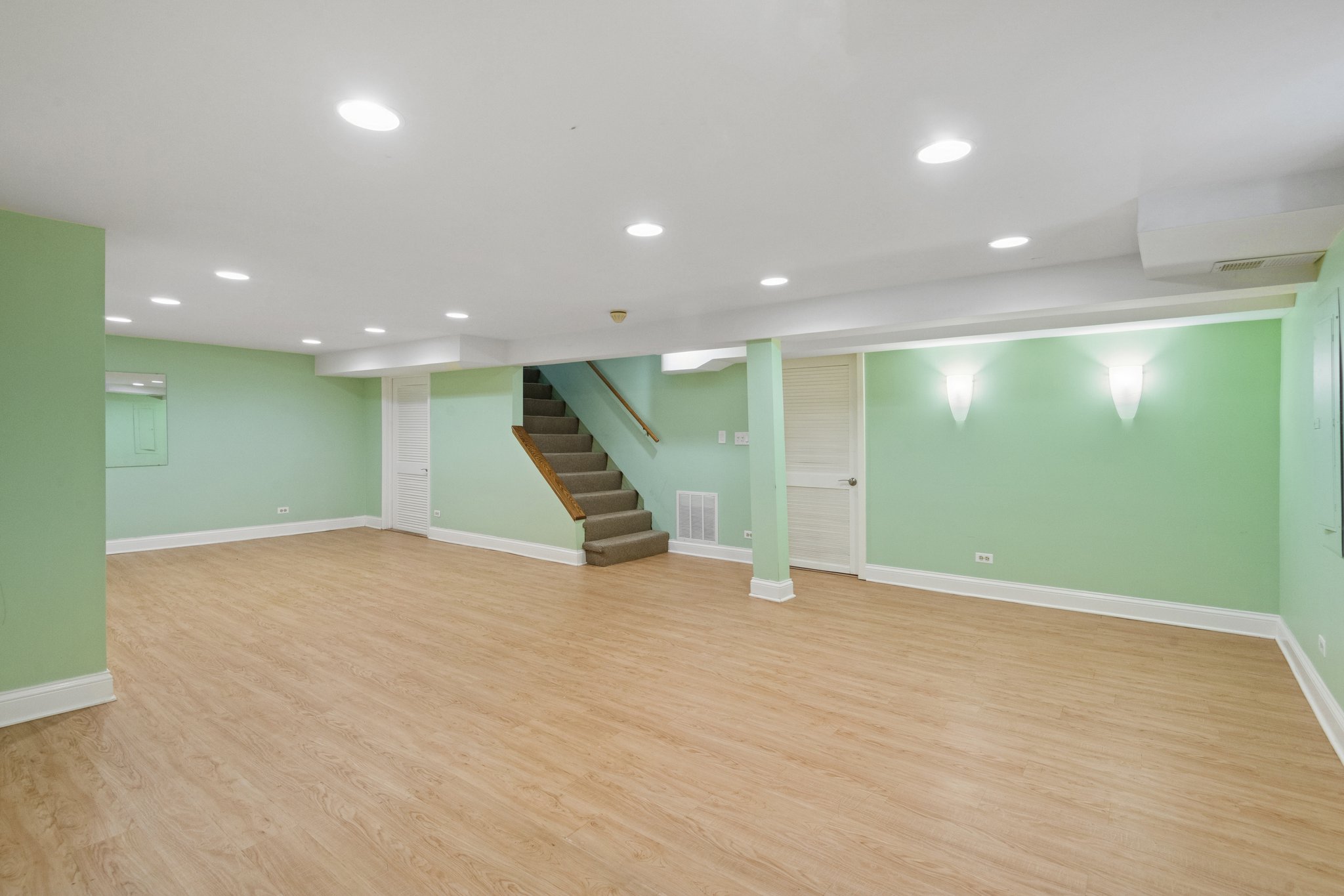 5523 S Garfield Ave_020.jpg