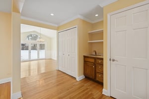 5523 S Garfield Ave_005.jpg