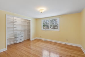 5523 S Garfield Ave_018.jpg