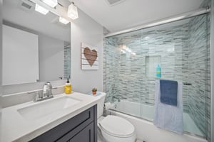 Driftwood St-S1208-016.jpg