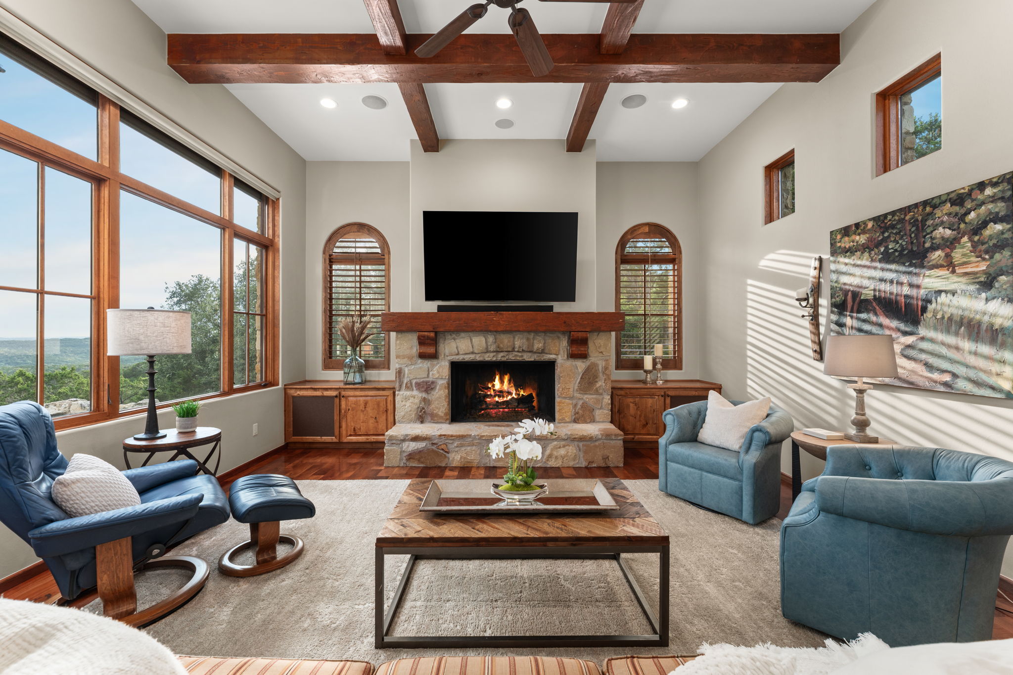 2nd living space that includes endless canyon views.