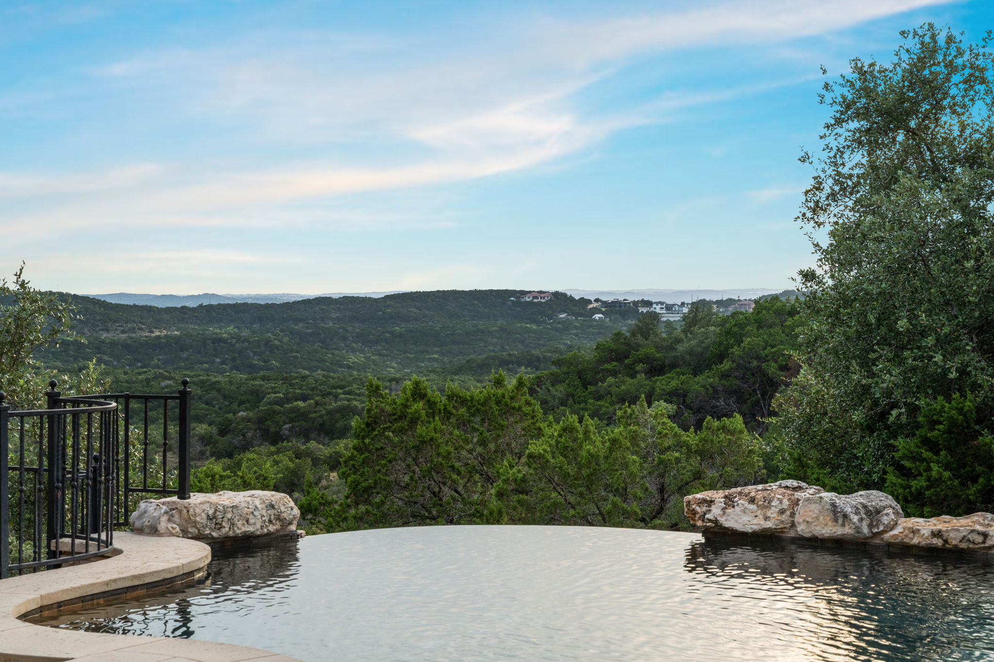 Ahhhhh... soak in the view with one last deep breathe before your in-person tour.