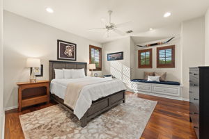 Upstairs extra bedroom 1 with ensuite bathroom.