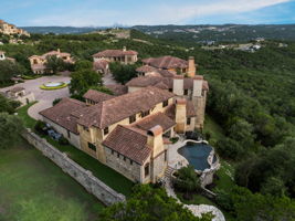 Enjoy the privacy and intimacy of Cold Water Canyon.  One of six single family homes backing to a protected conservation easement.