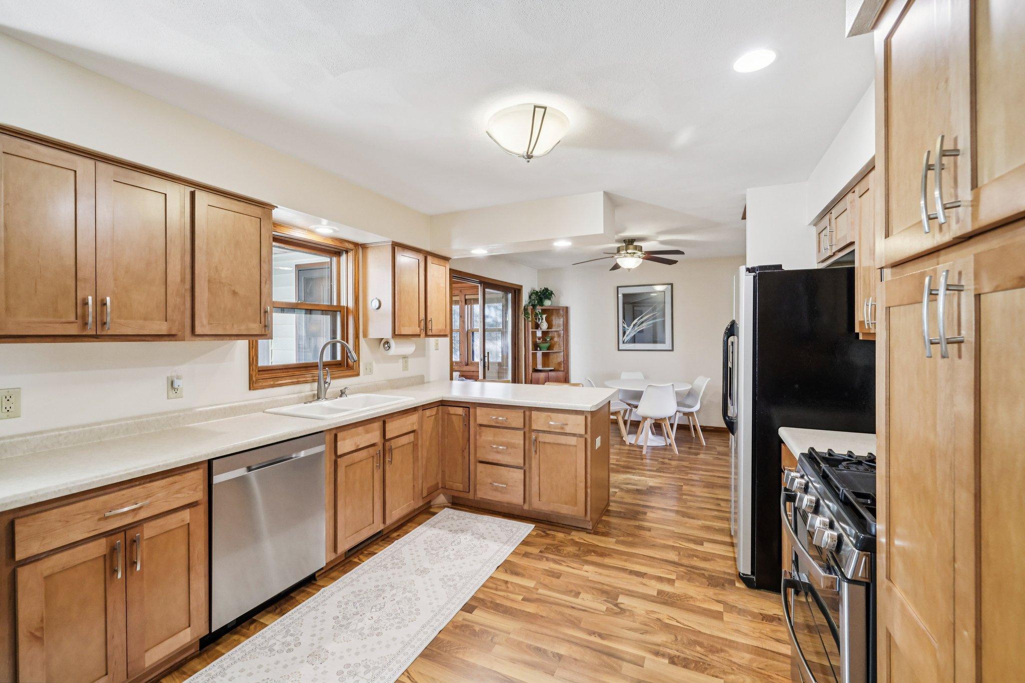 Forge Dr-S1702-012.jpg