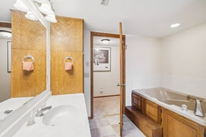 Forge Dr-S1702-027.jpg