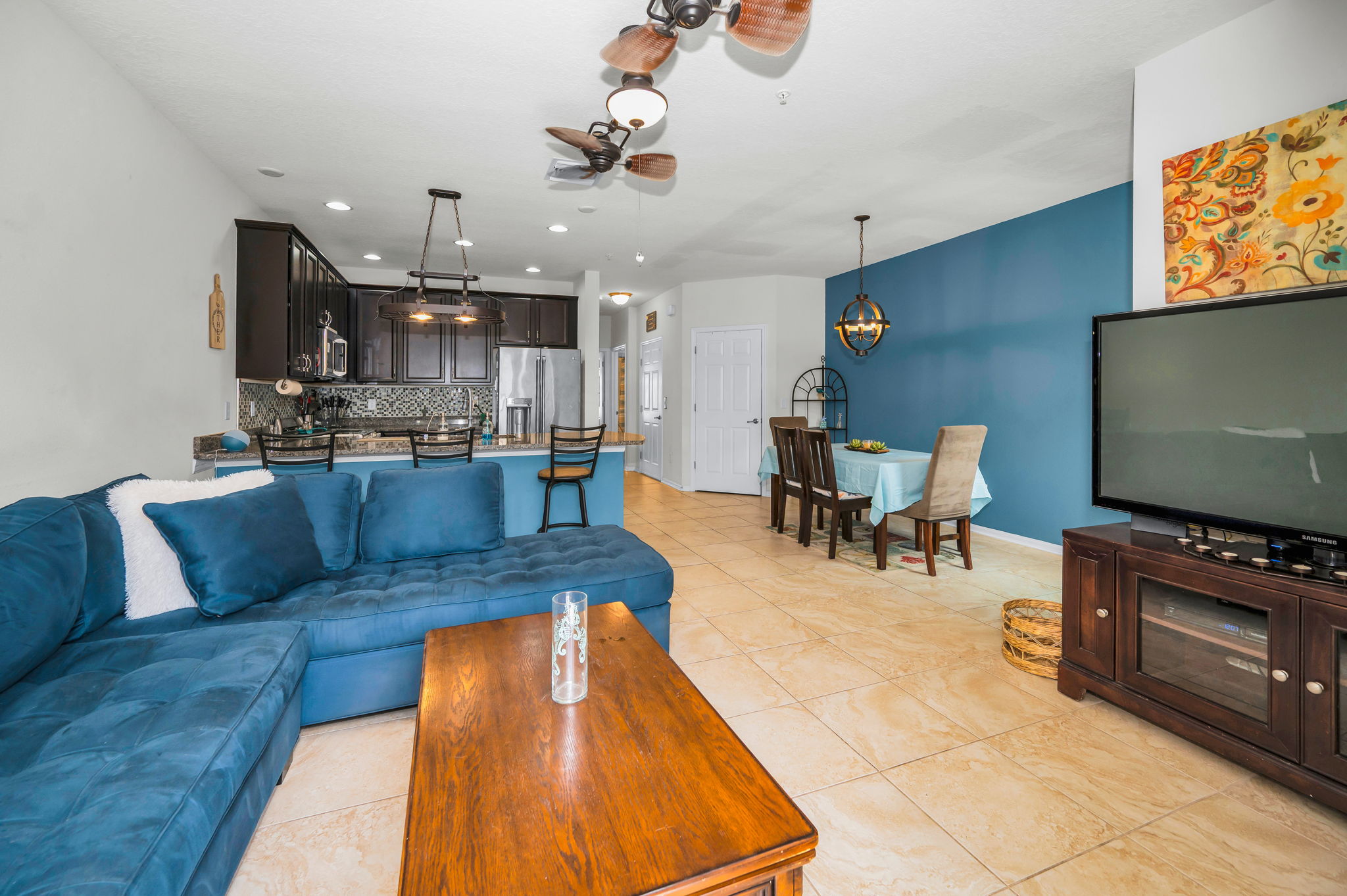 Main Level Living Room3