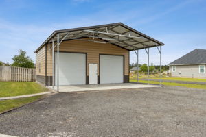 Detached Garage