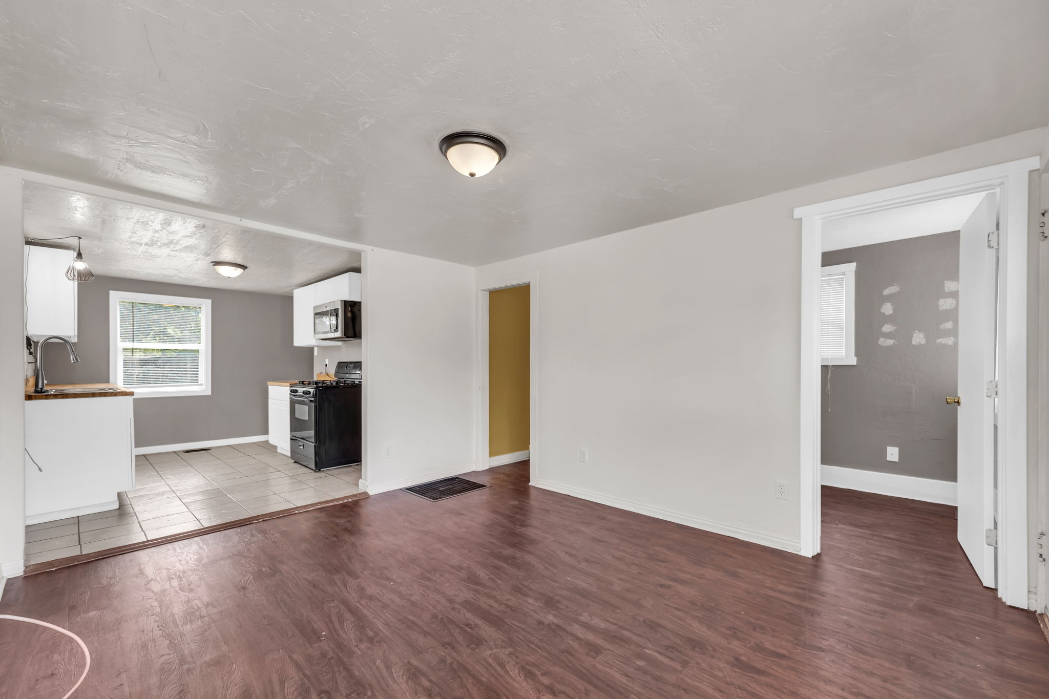 553 16th St, Ogden, UT 84404, USA Photo 8
