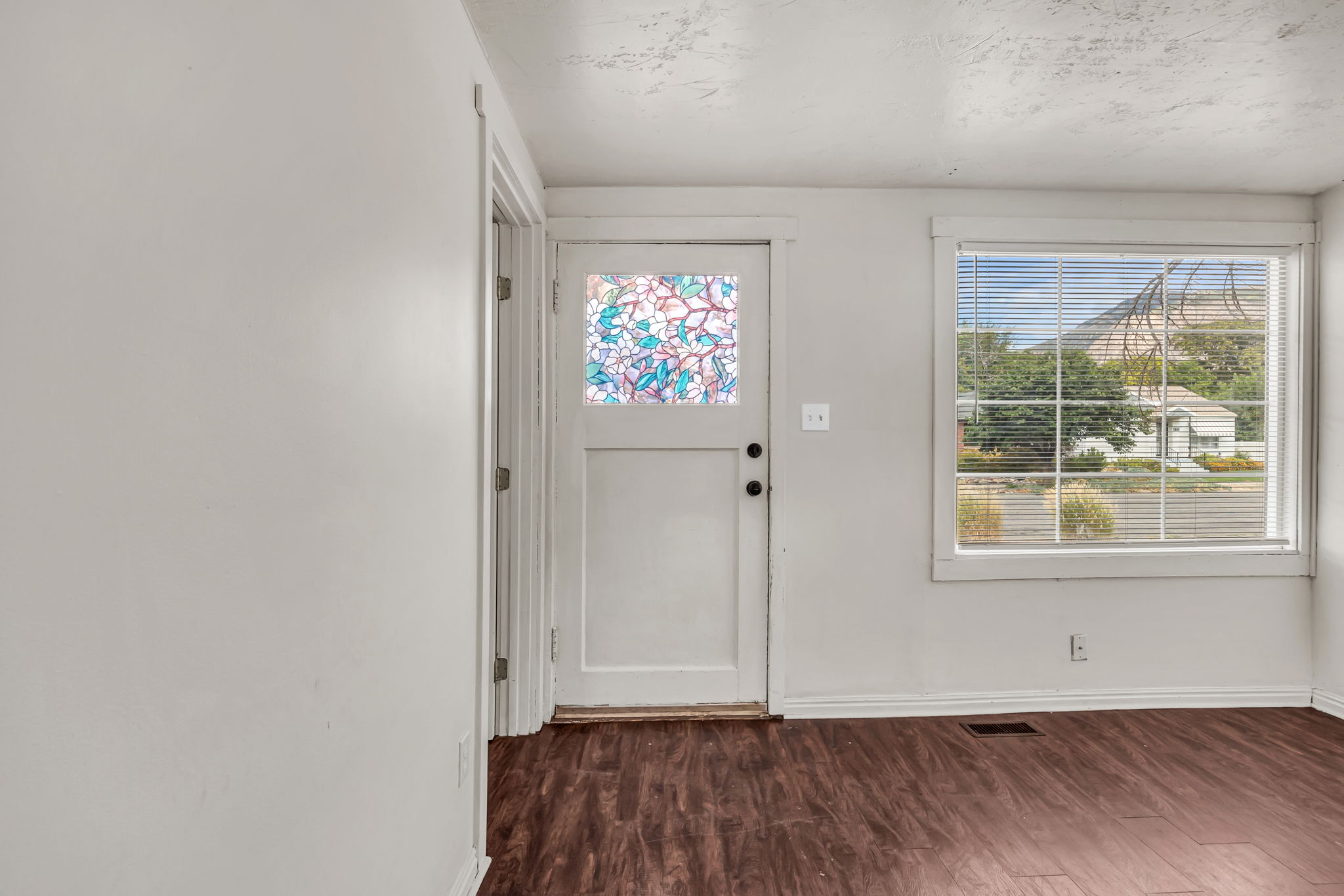 553 16th St, Ogden, UT 84404, USA Photo 5