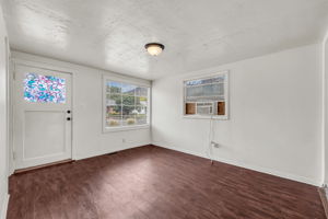 553 16th St, Ogden, UT 84404, USA Photo 10