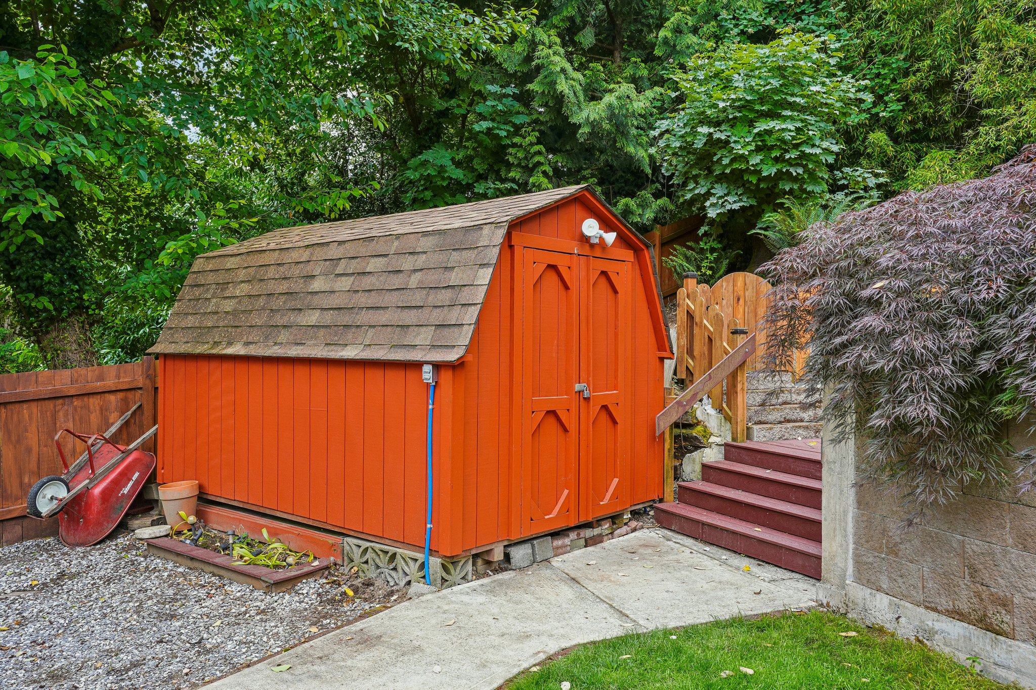 S 111th St-S2706-045.jpg
