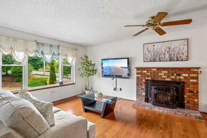 S 111th St-S2706-007.jpg
