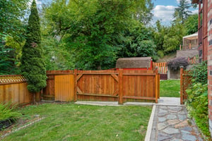 S 111th St-S2706-042.jpg