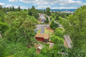 S 111th St-S2706-065.jpg