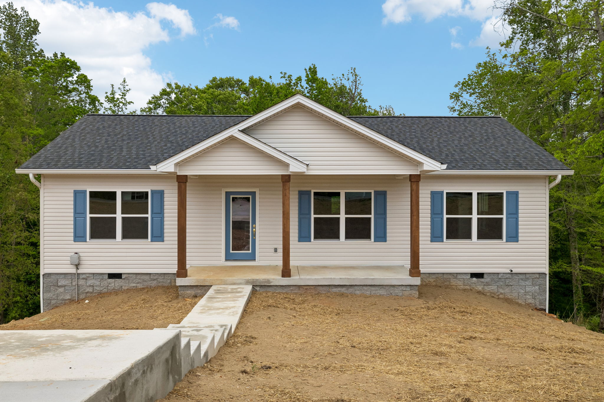 553 Skyview Dr, Ashland City, TN
