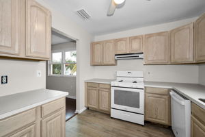 Kitchen 4