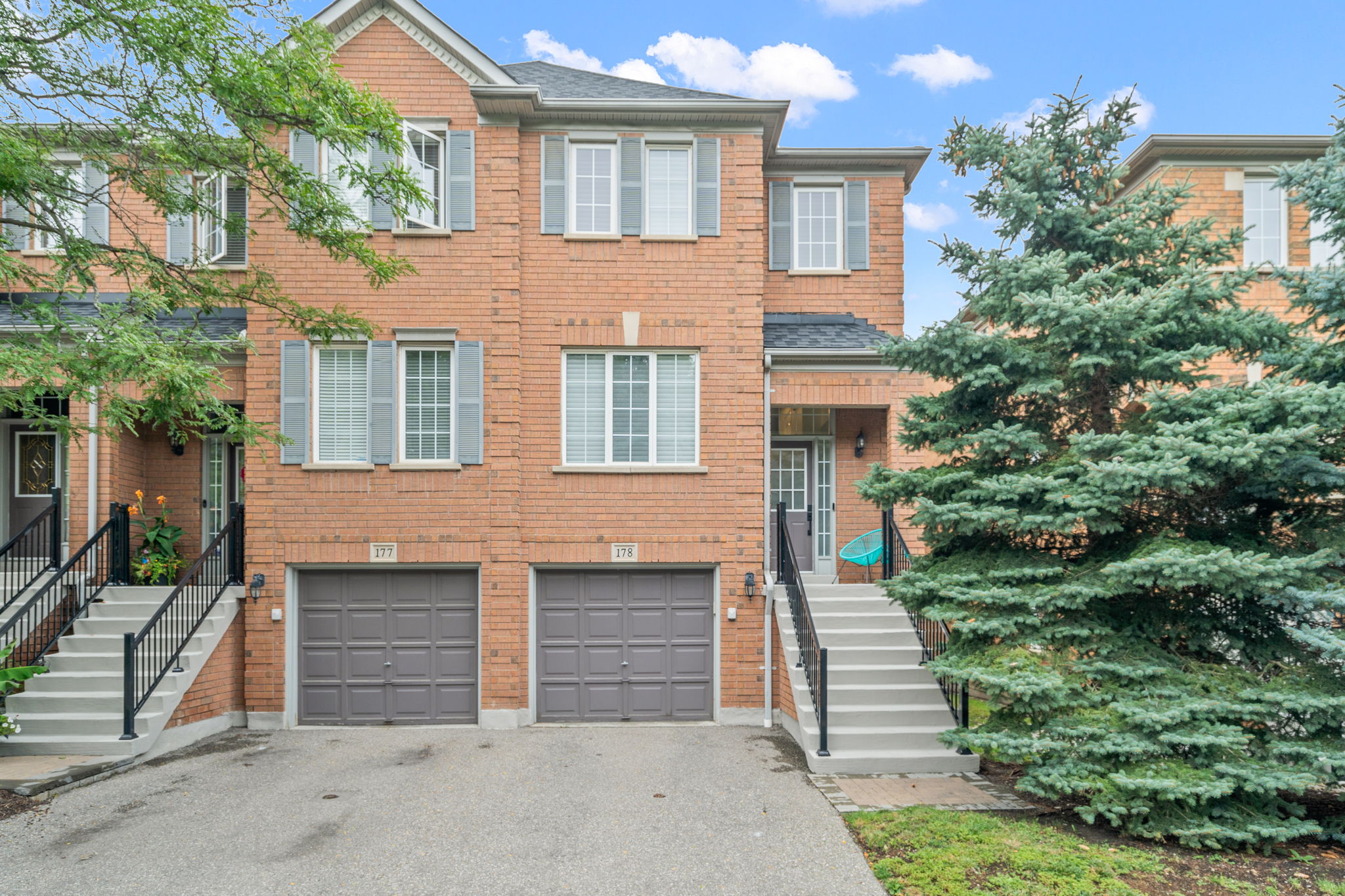 5530 Glen Erin Dr Unit 178 Mississauga, ON L5M 6E8