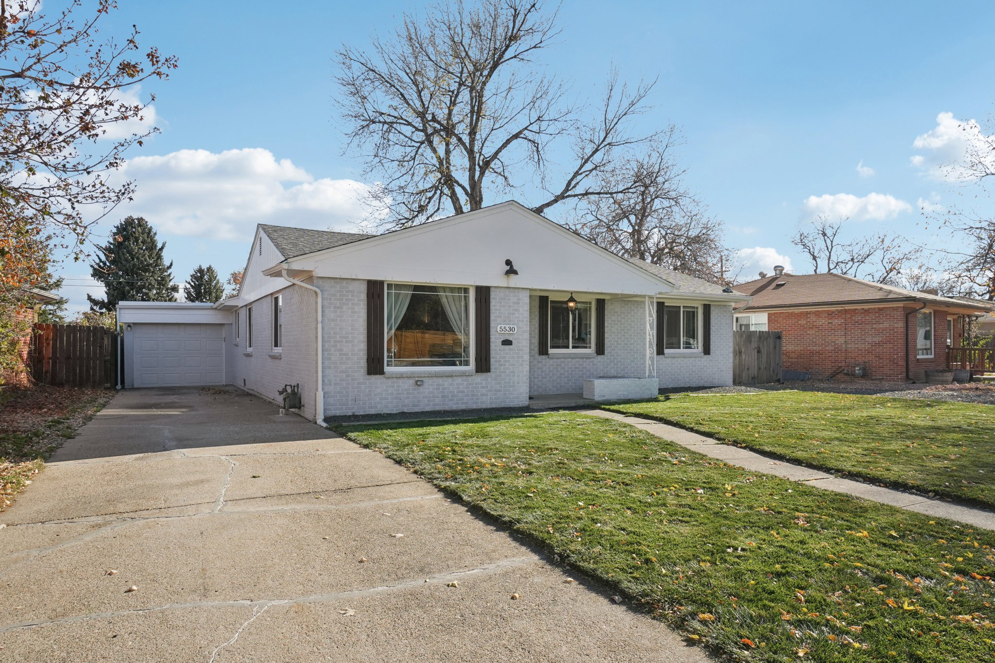 Holland Dr-S0711-004.jpg