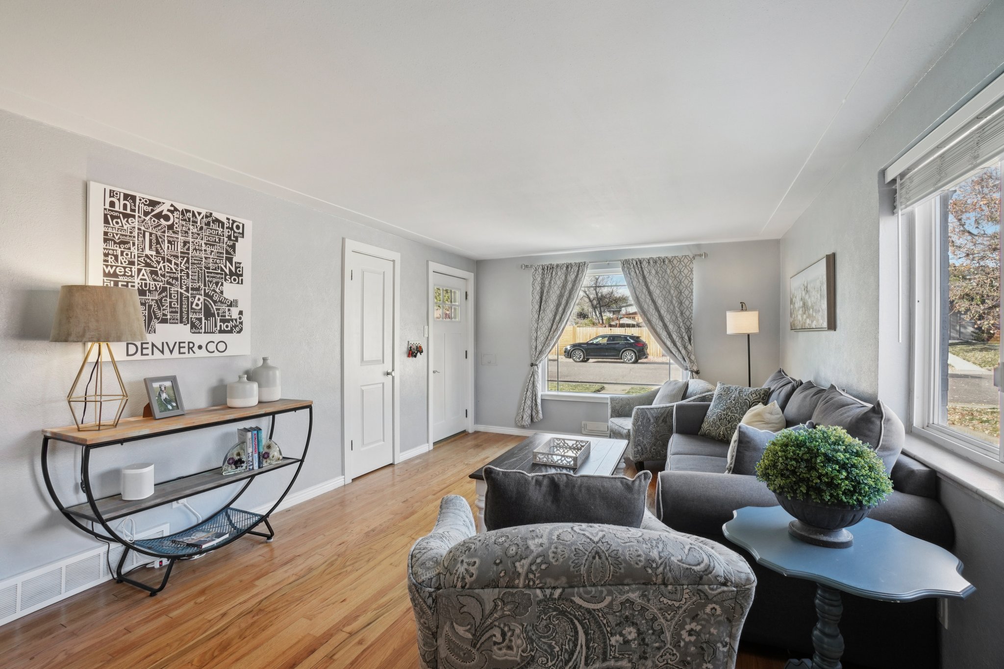 Holland Dr-S0711-011.jpg